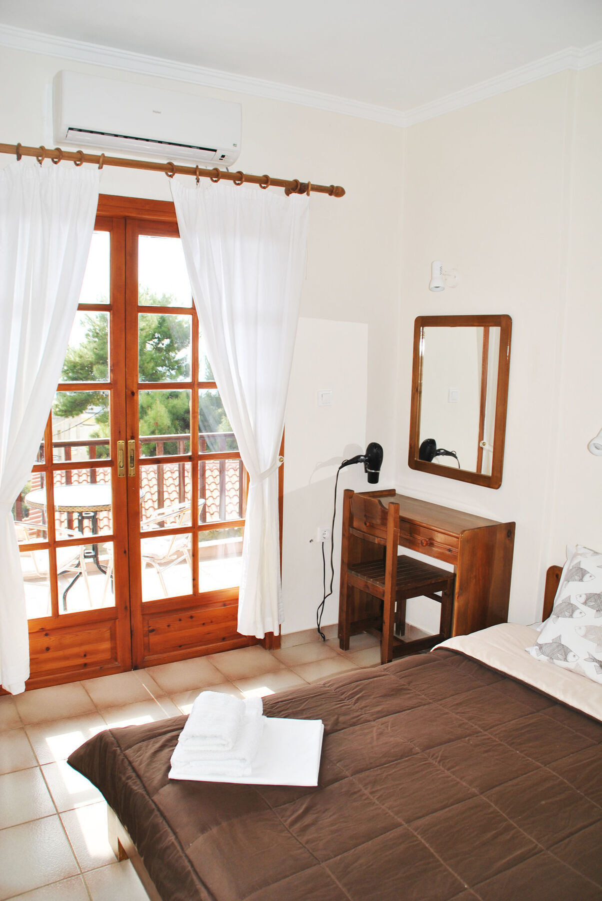 123 Soleil Studios Agia Marina  Exterior photo